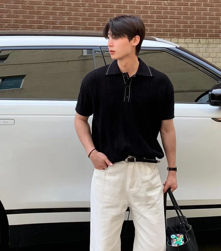 Áo polo kết hợp quần kaki hoặc quần jeans