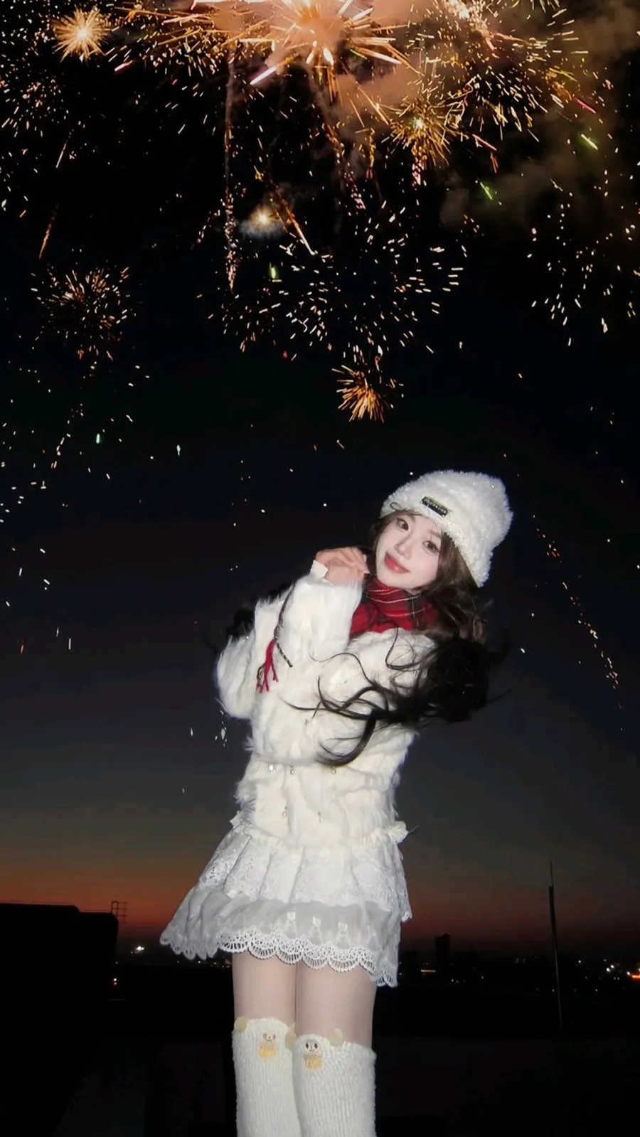 Dáng hai tay chắp trước ngực