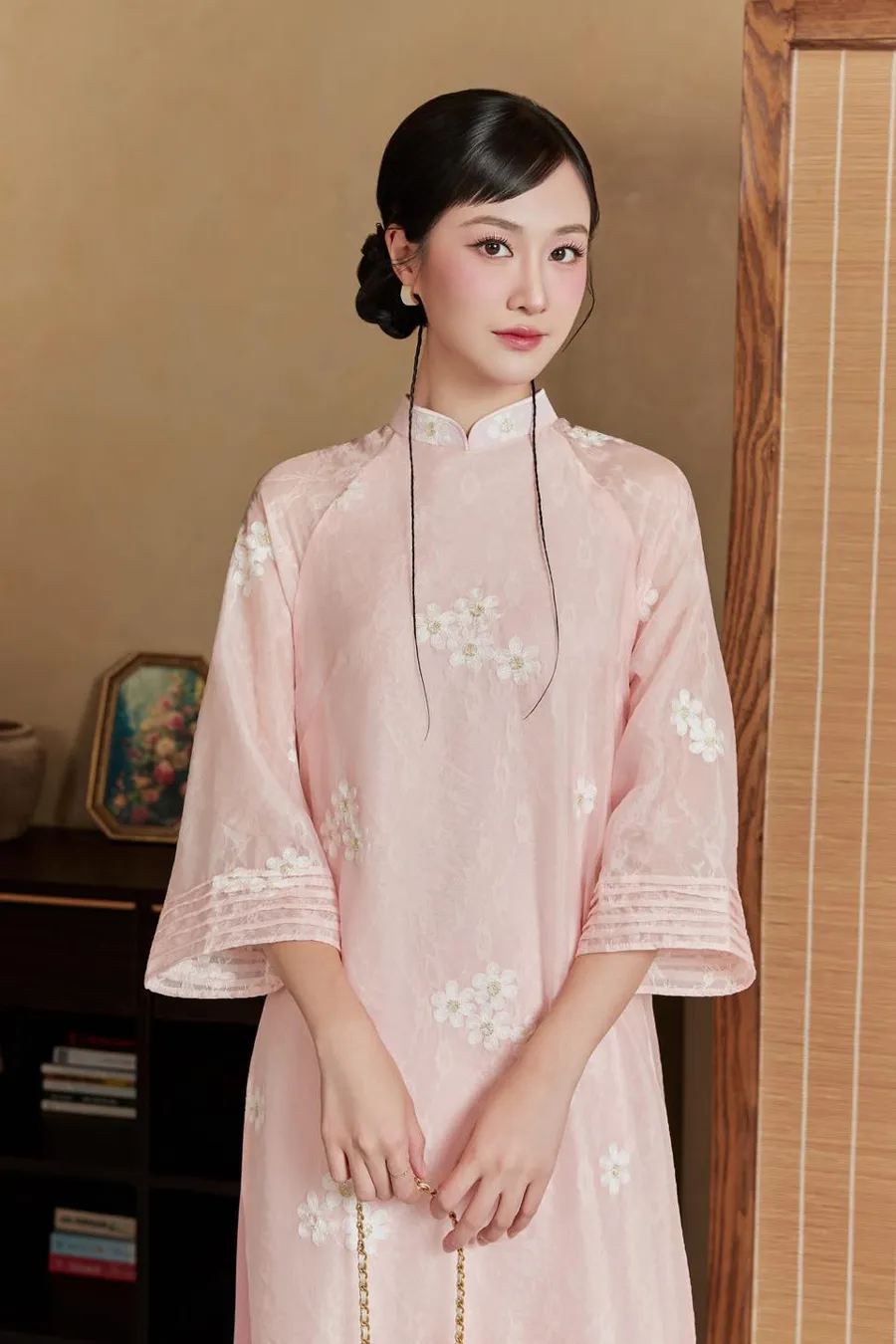 Áo dài màu hồng