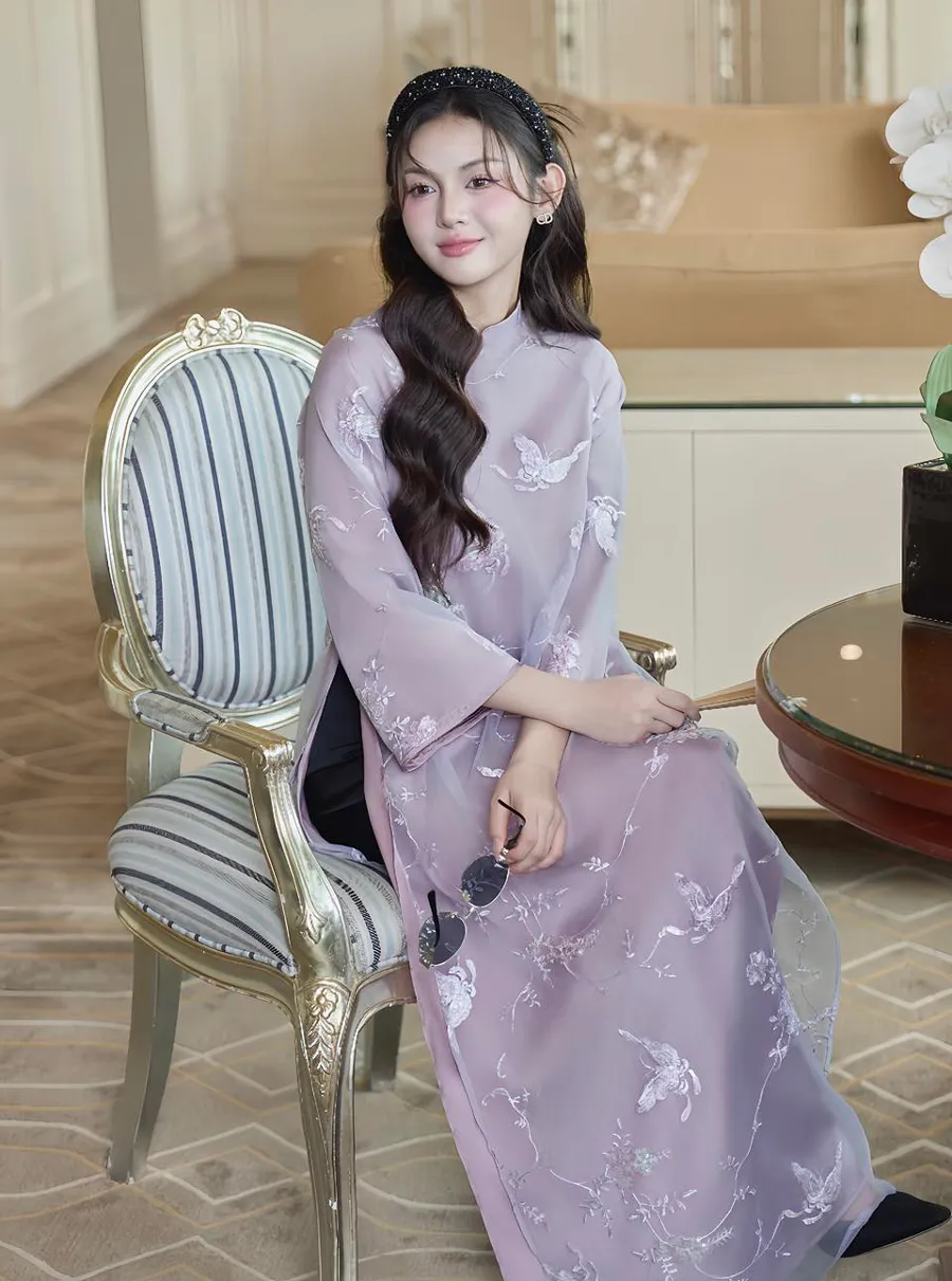 Áo dài màu tím pastel