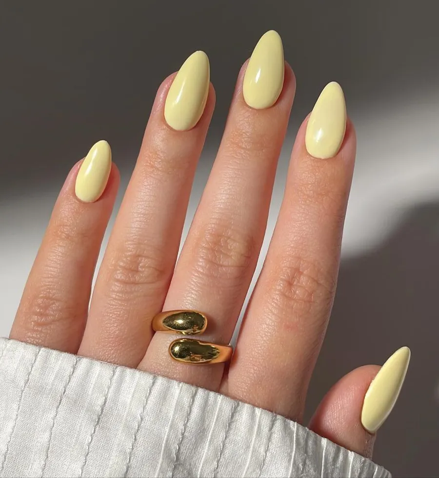 Màu Nail Tương Sinh Cho Mệnh Kim Giúp Hút Vận May