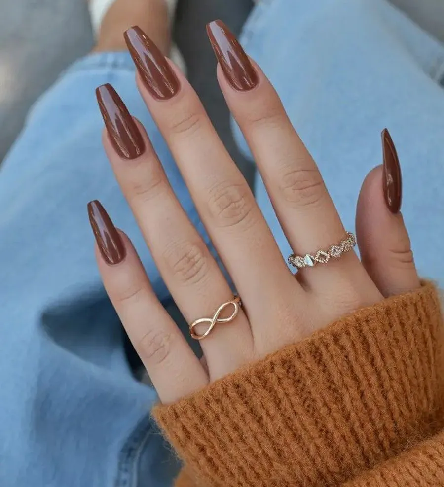 Màu Nail Tương Sinh Cho Mệnh Kim Giúp Hút Vận May