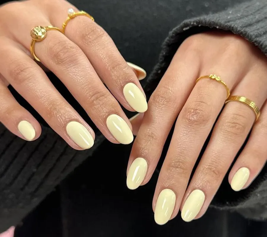 Màu Nail Tương Sinh Cho Mệnh Kim Giúp Hút Vận May