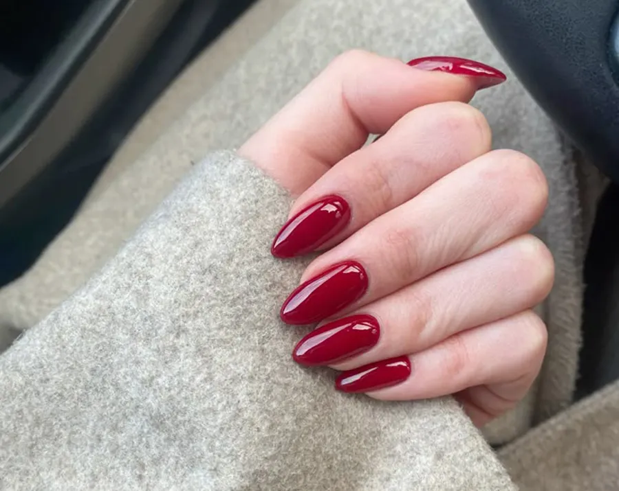 Những Màu Nail Mệnh Kim Cần Tránh