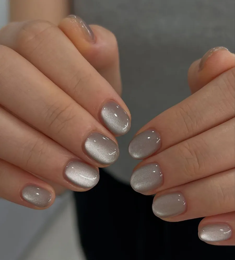 Mẫu nail mắt mèo cuốn hút và huyền ảo