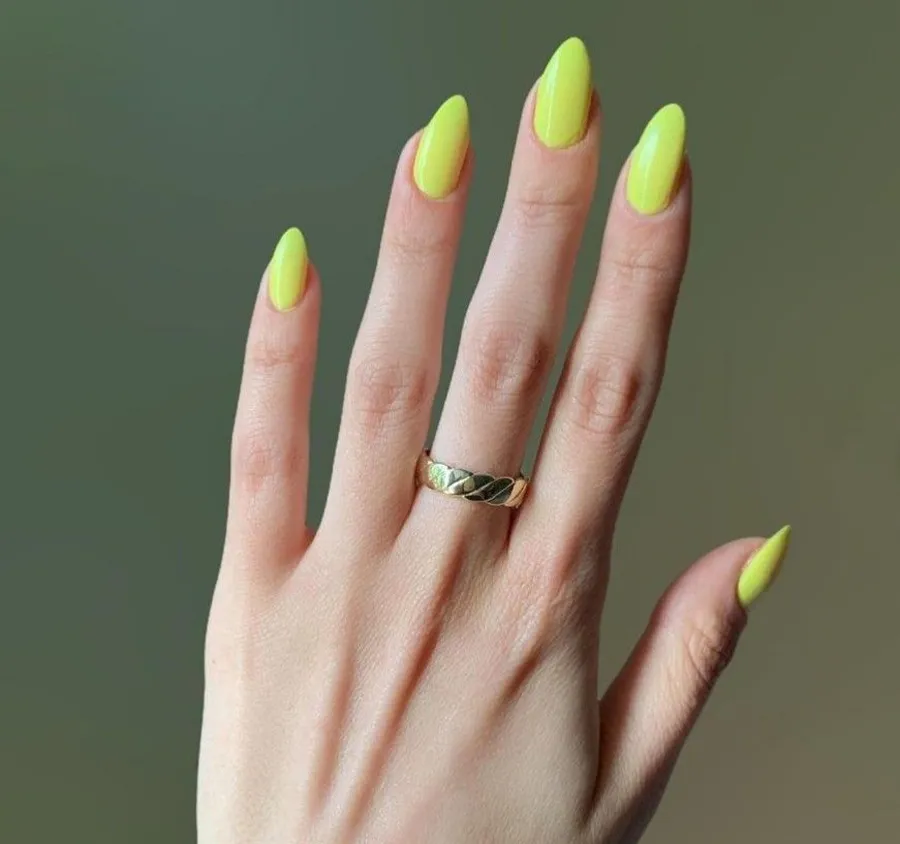 Mẫu sơn nail neon