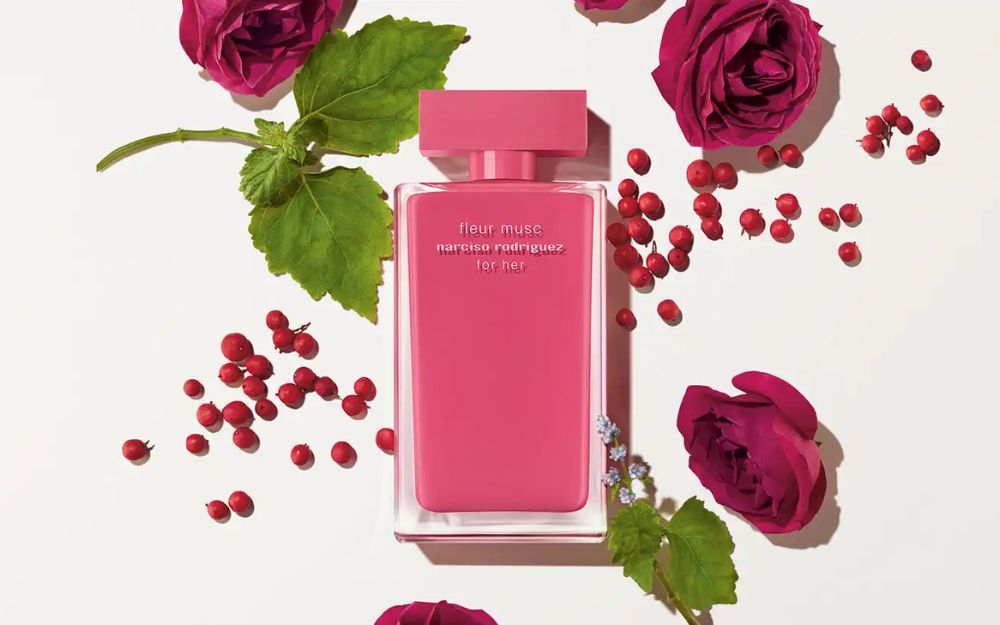 Top 10 Chai Nước Hoa Màu Hồng Có Mùi Hương Cực Nữ Tính [2025] - 14