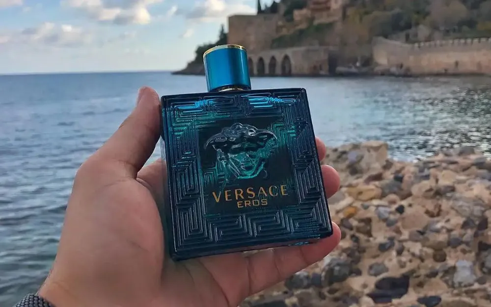 Top 10 Chai Nước Hoa Màu Xanh Nước Biển Sảng Khoái, Lưu Hương Lâu - 5