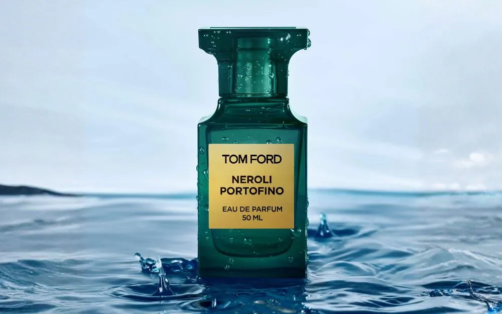 Top 10 Chai Nước Hoa Màu Xanh Nước Biển Sảng Khoái, Lưu Hương Lâu - 9