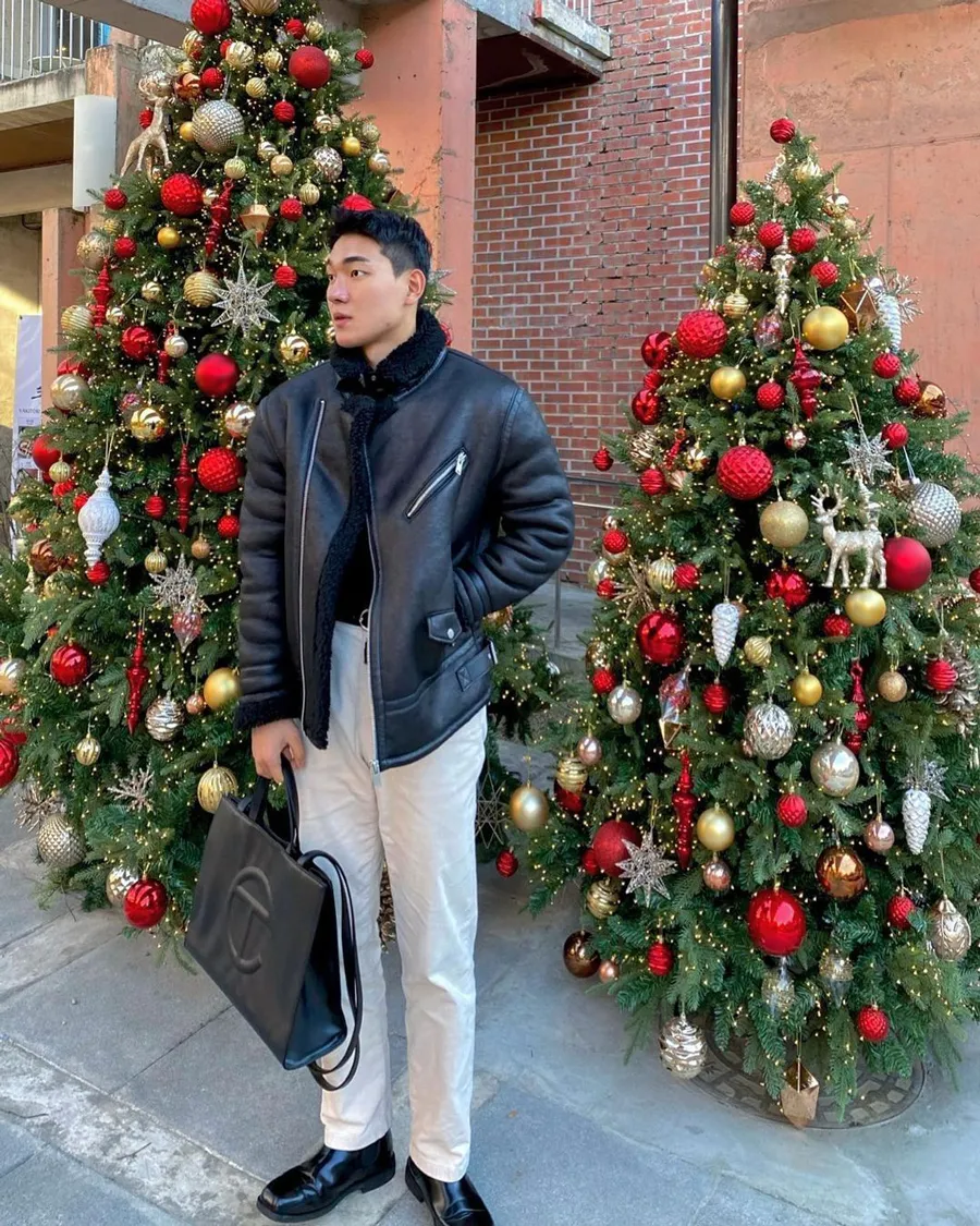 Quần jeans kết hợp với áo khoác da