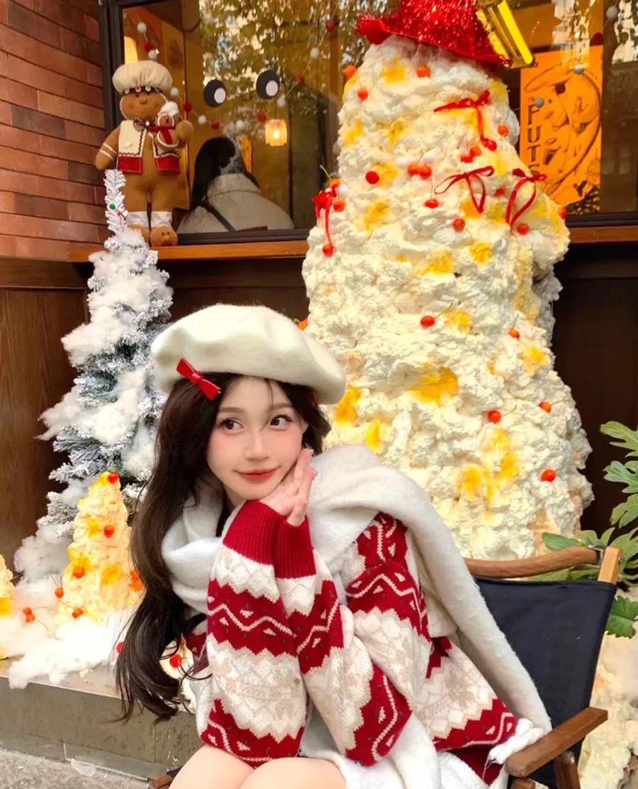 Áo len họa tiết Noel