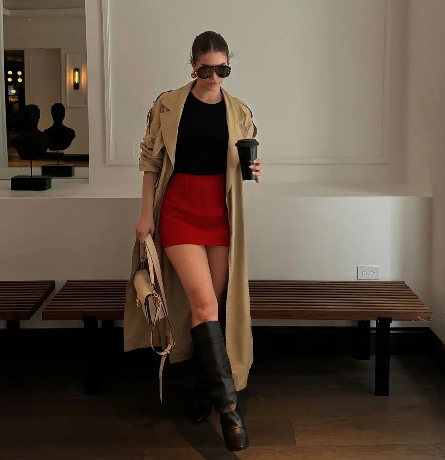 Chân váy da đỏ mix áo thun ôm