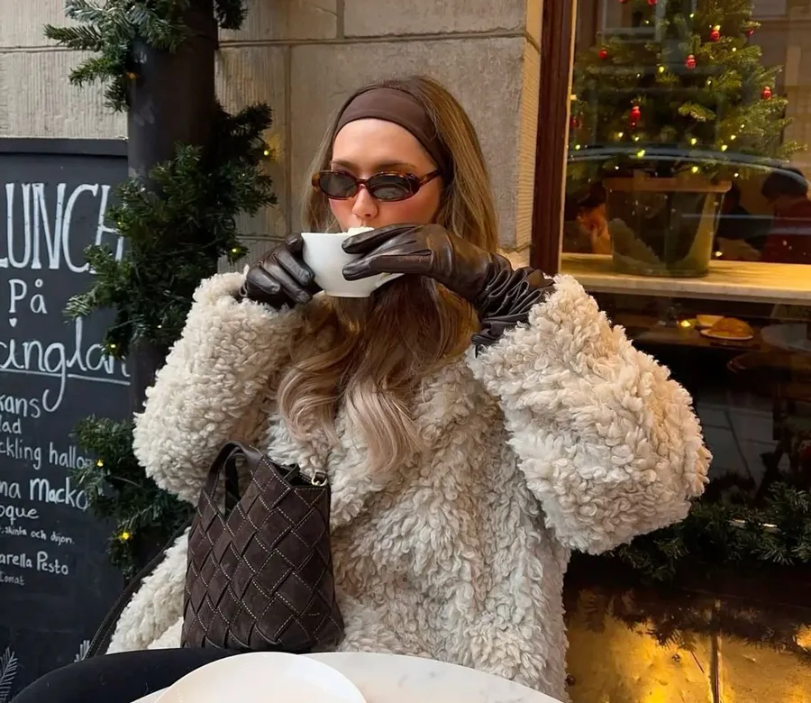 Các mẫu áo khoác lông phổ biến hiện nay 