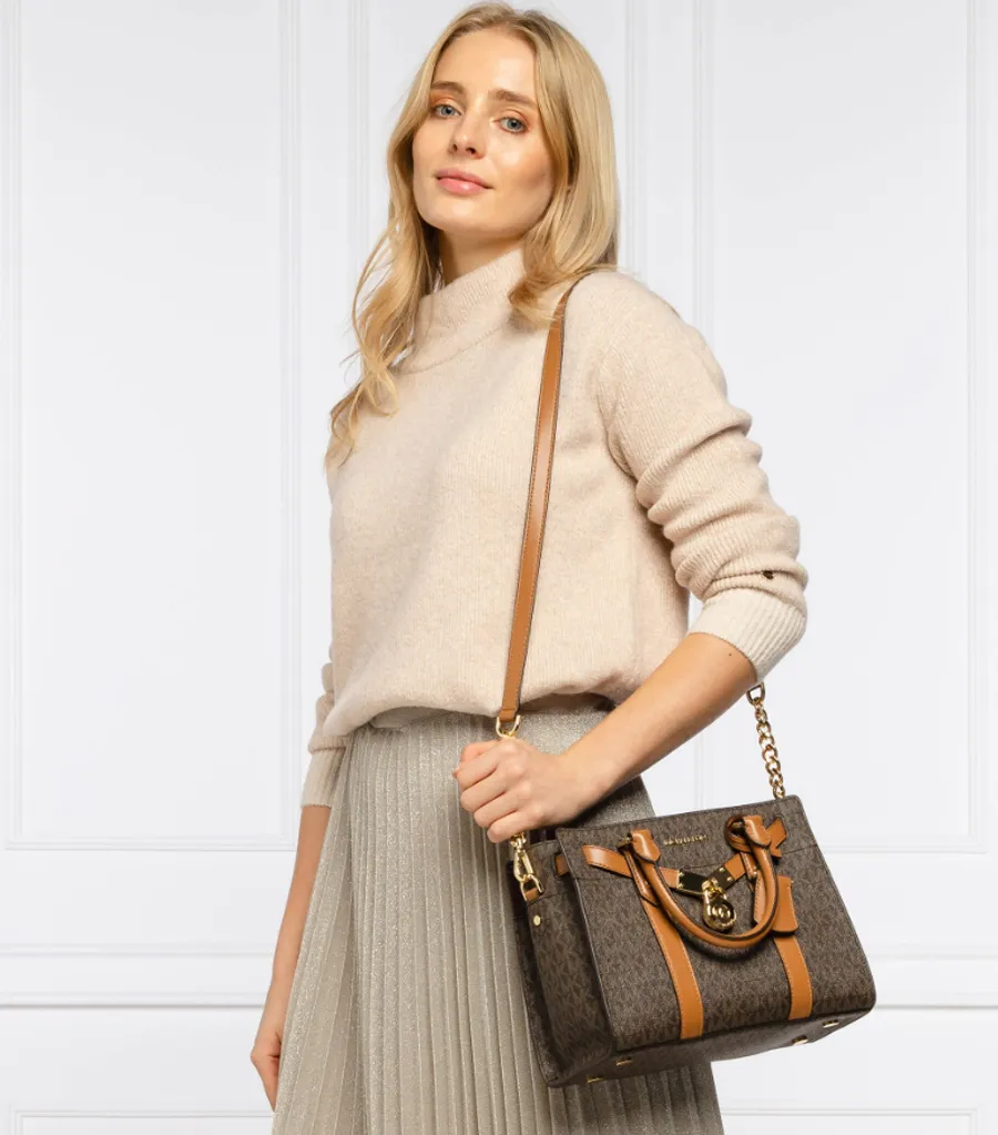 Phụ kiện giày dép và túi ví