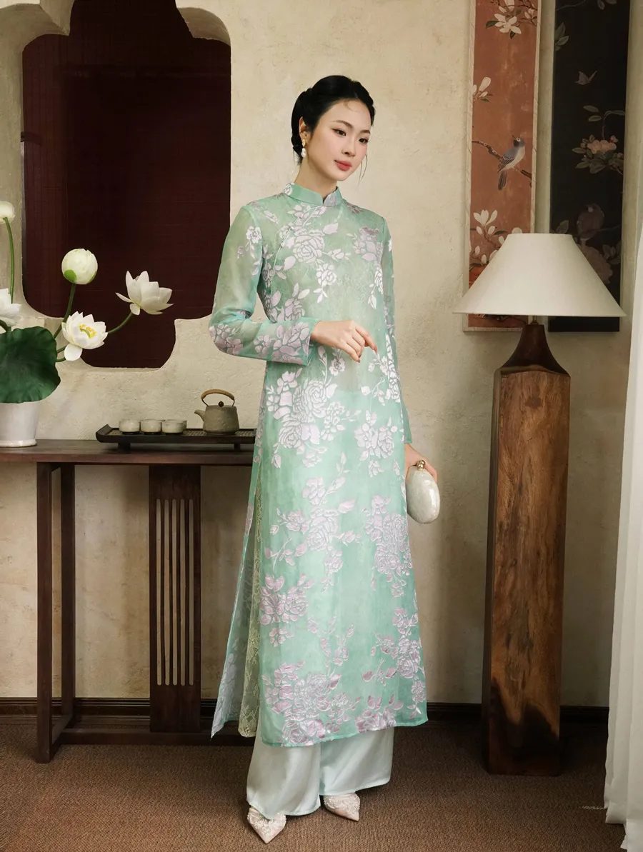 Caption đăng ảnh chụp áo dài Tết