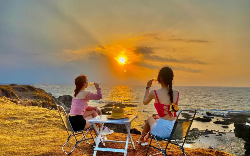 Đi Đảo Phú Quý Mặc Gì? Gợi Ý 20+ Outfits Chụp Ảnh Cực Thơ - 20