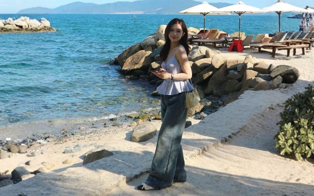 Đi Nha Trang Mặc Gì Chụp Ảnh Đẹp? Gợi Ý 15+ Outfit Cho Nam Nữ - 1