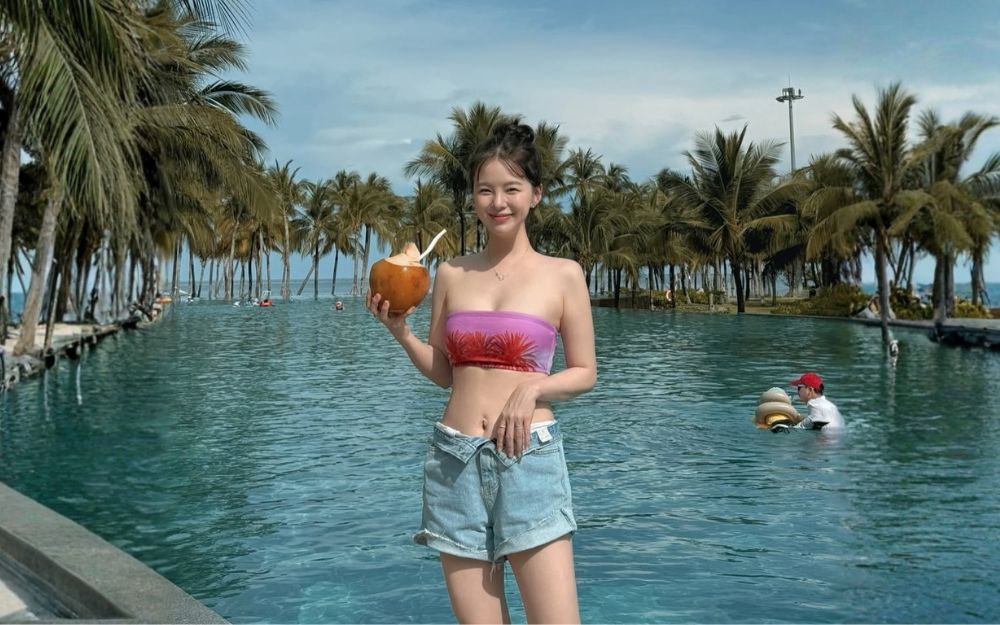 Đi Nha Trang Mặc Gì Chụp Ảnh Đẹp? Gợi Ý 15+ Outfit Cho Nam Nữ - 7