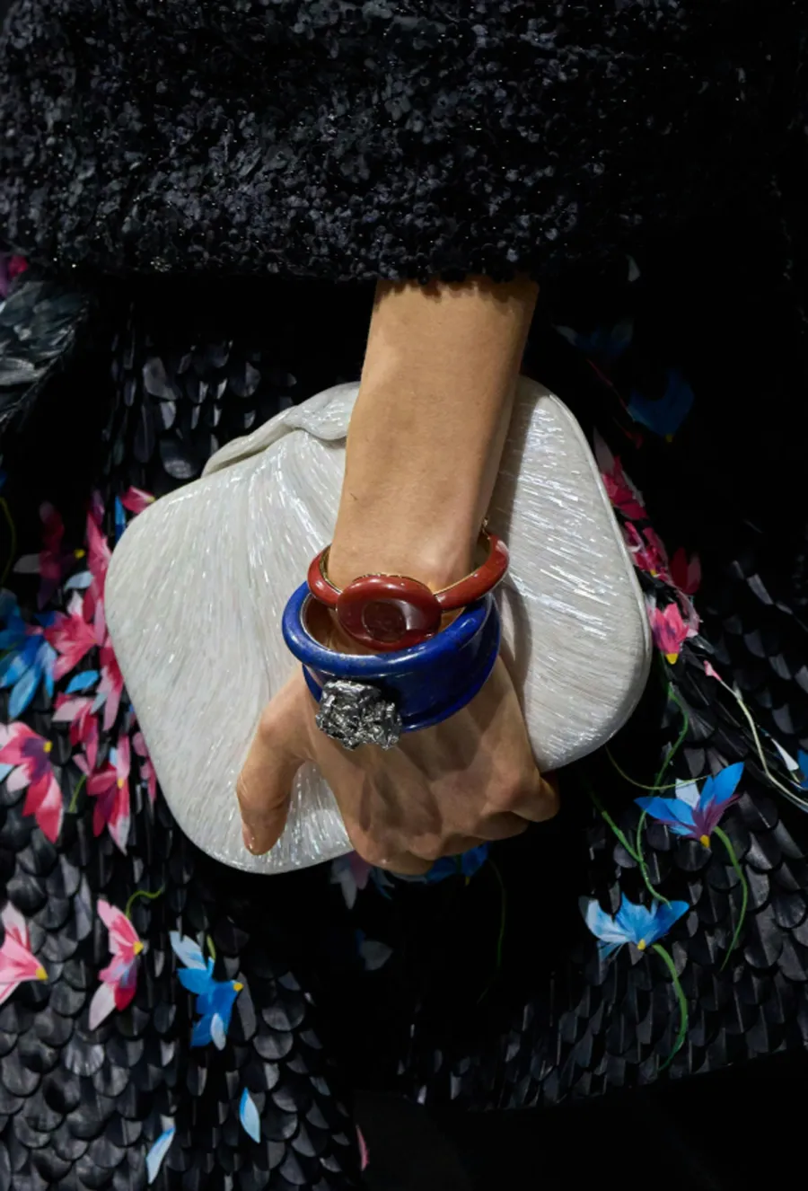 Dior Haute Couture SS26: Khu vườn hoa nở rộ và màn debut định mệnh của Jonathan Anderson - 25