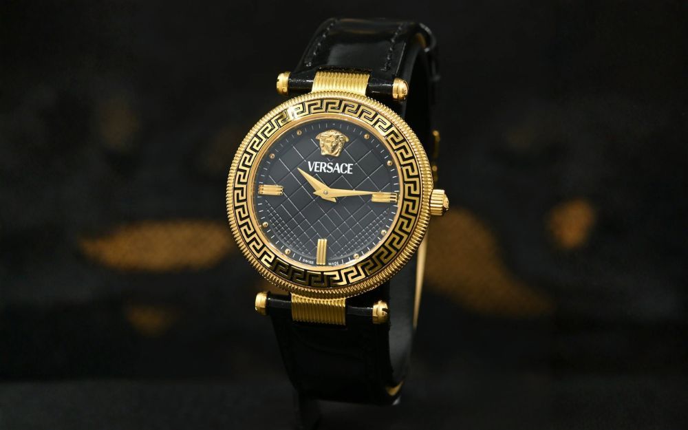 10 Cách Phân Biệt Đồng Hồ Versace Chính Hãng Đơn Giản, Chuẩn Xác - 4