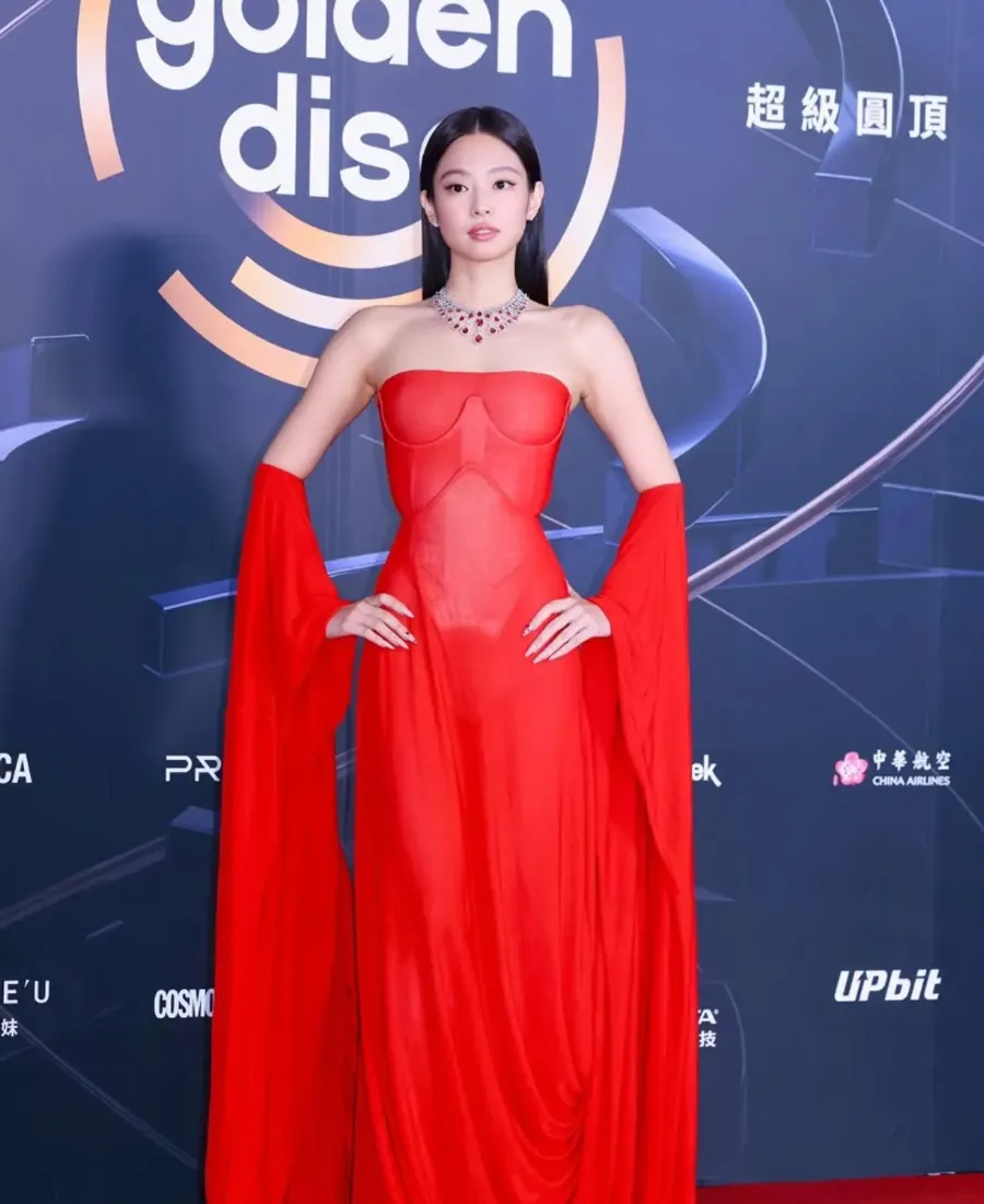 Làm chủ Golden Disc Awards với ba lần xuất hiện