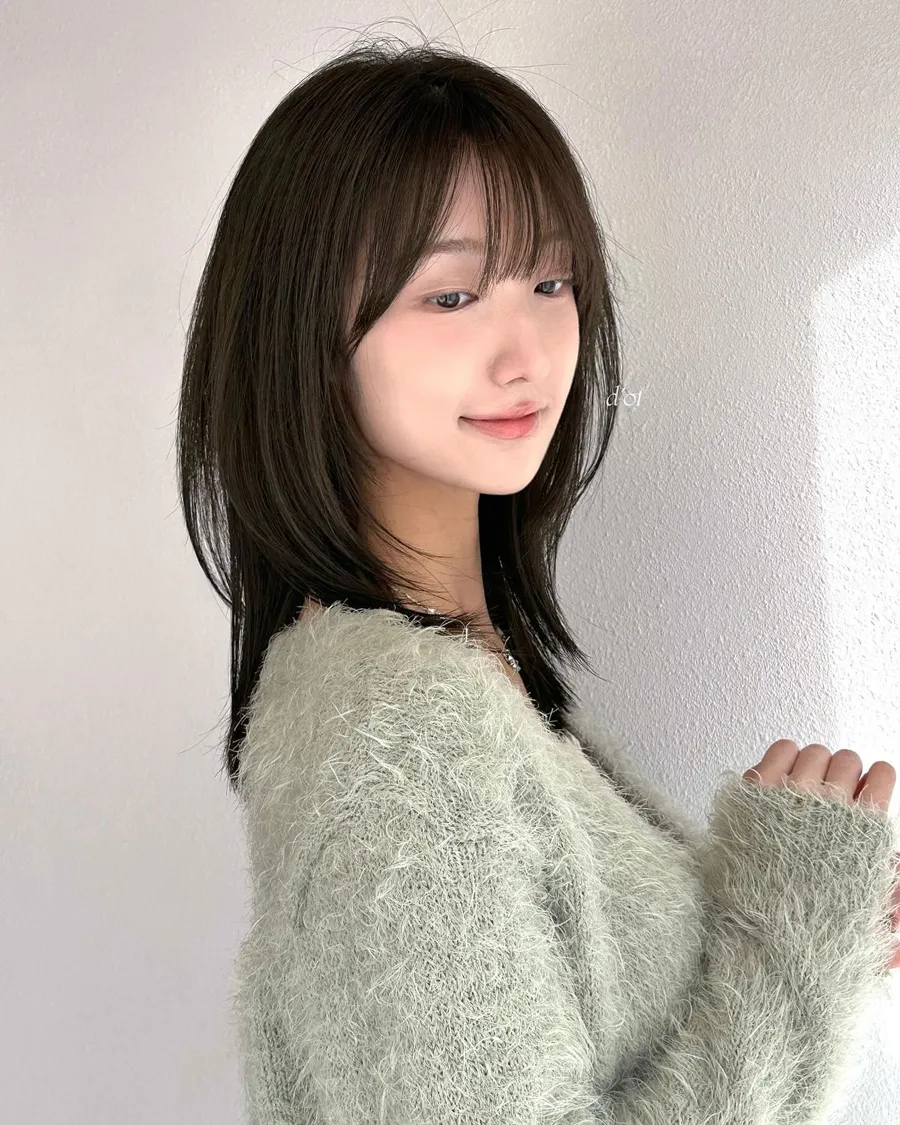 Tóc layer duỗi thẳng ngang vai