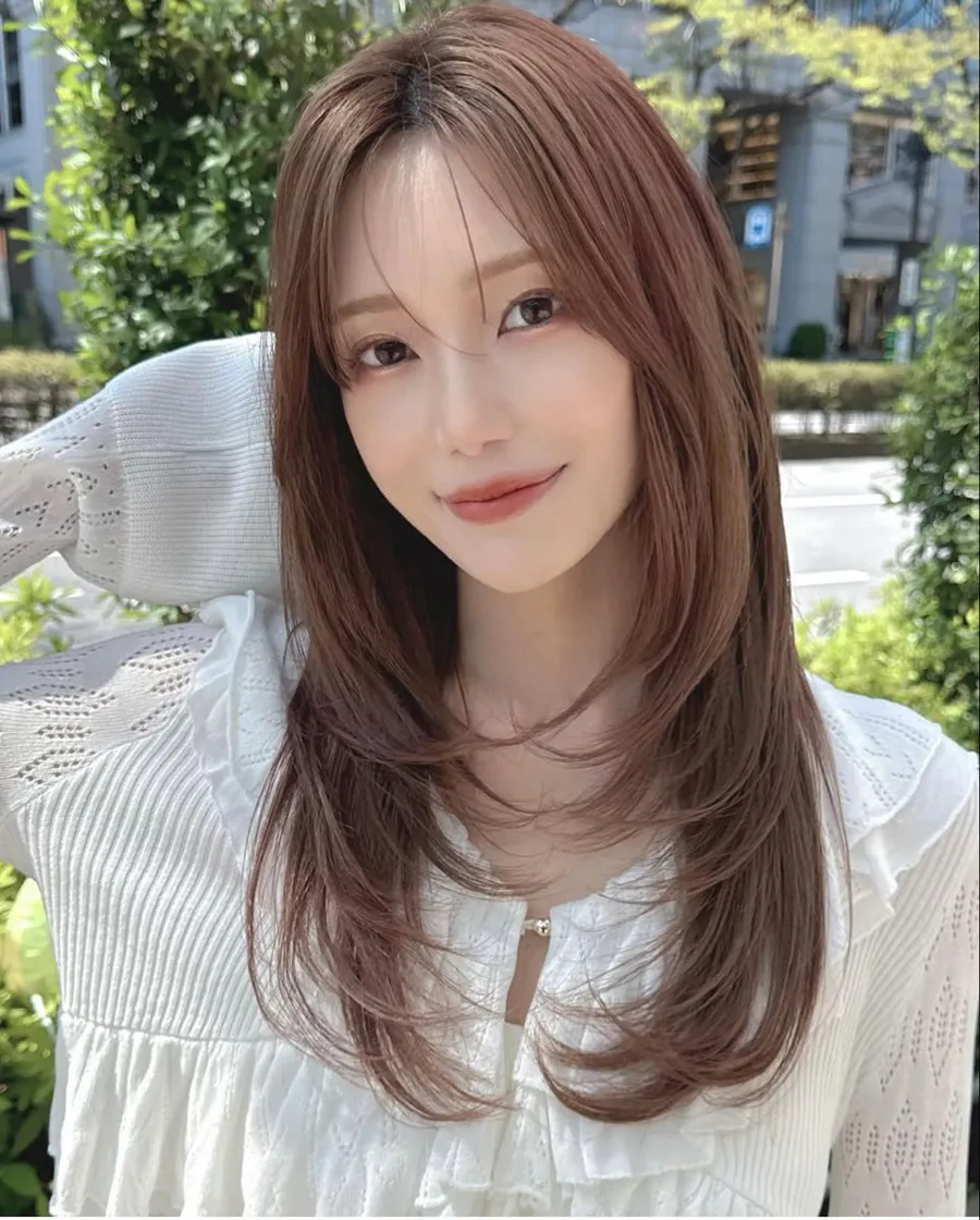 Tóc layer duỗi thẳng nên nhuộm màu gì