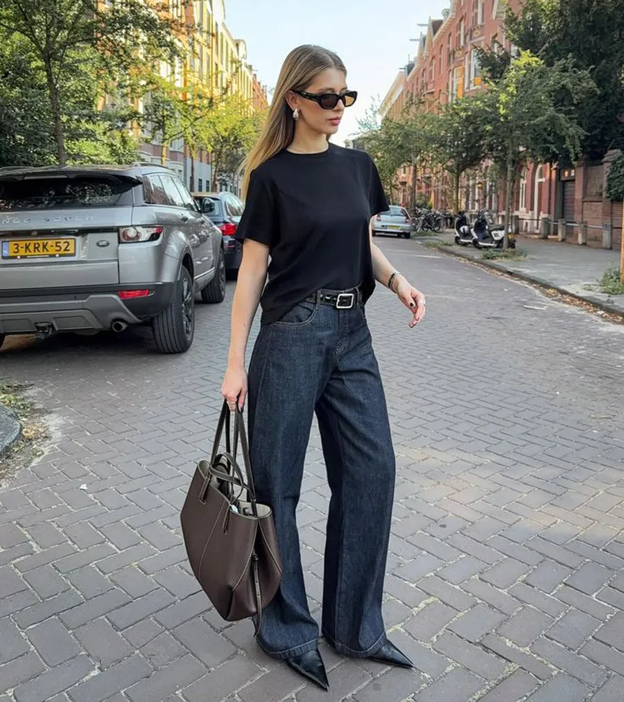 Áo thun loose fit + quần skinny/legging