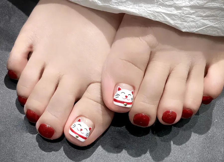 Mẫu nail chân Tết mèo thần tài