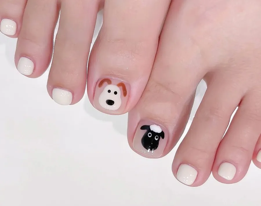 Mẫu móng chân Tết 12 con giáp