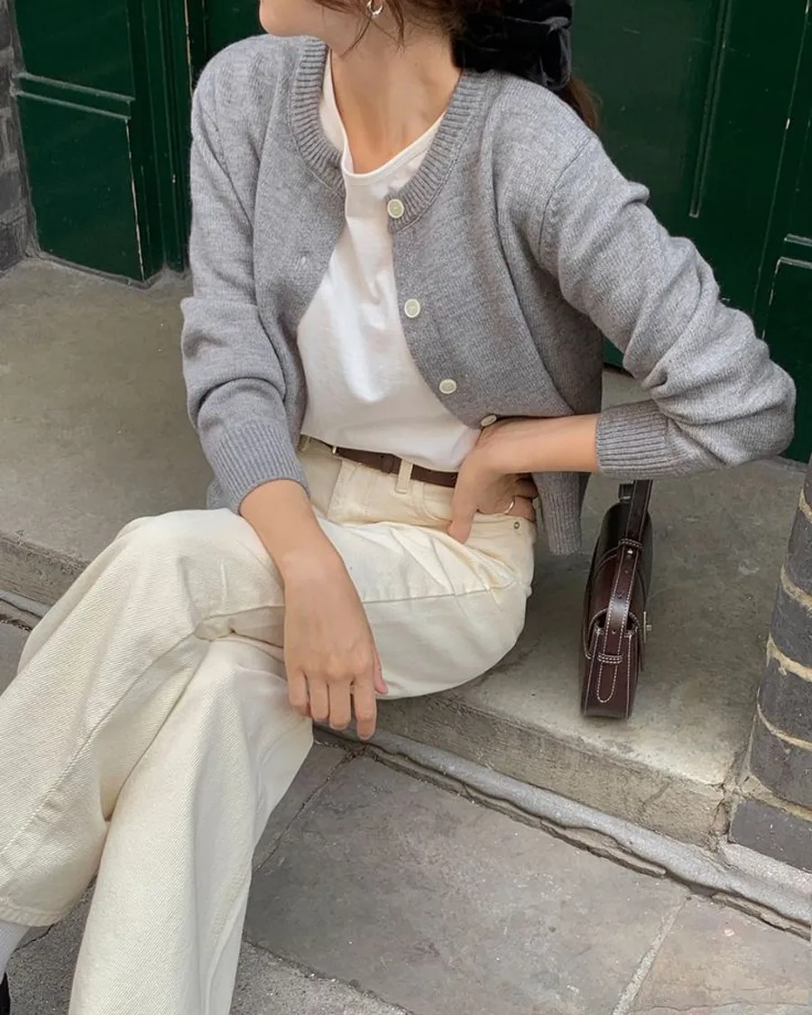 Màu xám lông chuột phối với màu gì đẹp? Gợi ý phối đồ chuẩn gu, dễ ứng dụng - 2