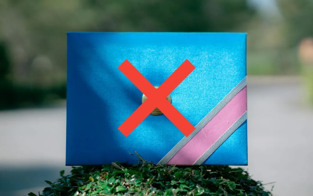 Mệnh Hỏa Dùng Ví Màu Gì? Gợi Ý 5 Mẫu Ví Giúp Thu Hút Tài Lộc - 2