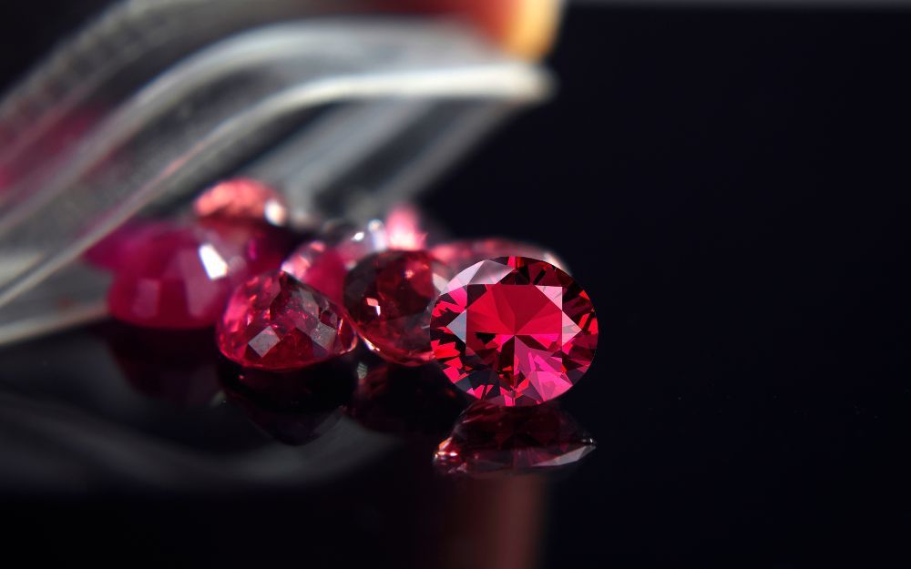 Mệnh Hỏa Hợp Đá Gì? 9 Loại Đá Mang Lại May Mắn Cho Người Mệnh Hỏa - 1