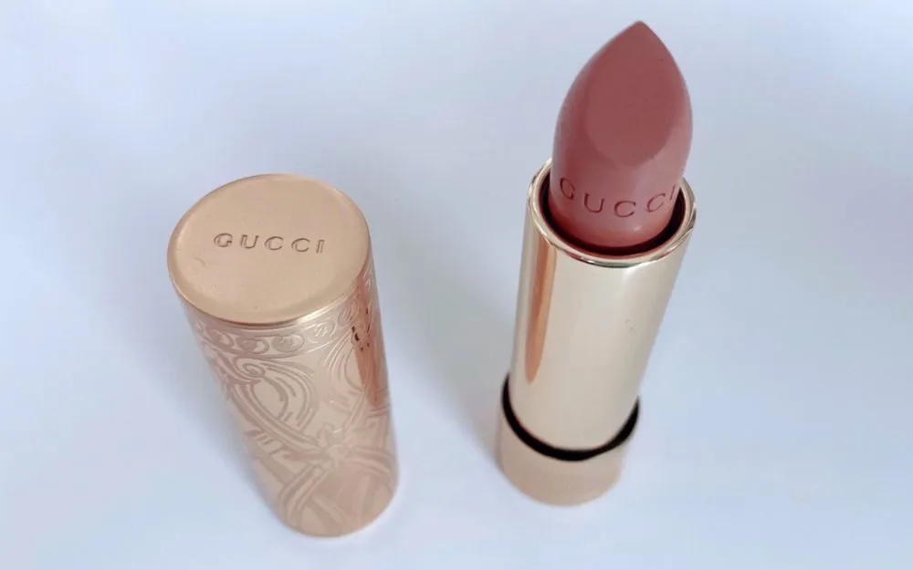 9 Cách Phân Biệt Son Gucci Thật - Giả Nhanh Chóng, Chính Xác - 2