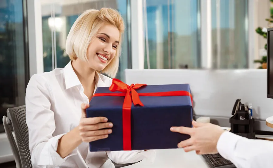 Một số lưu ý quan trọng khi tặng quà Tết cho sếp