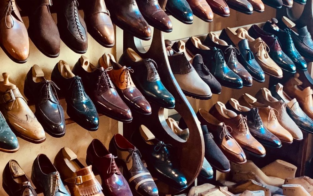 Top 7 Thương Hiệu Giày Tây Nổi Tiếng Quốc Tế, Chất Lượng Cao Cấp - 10
