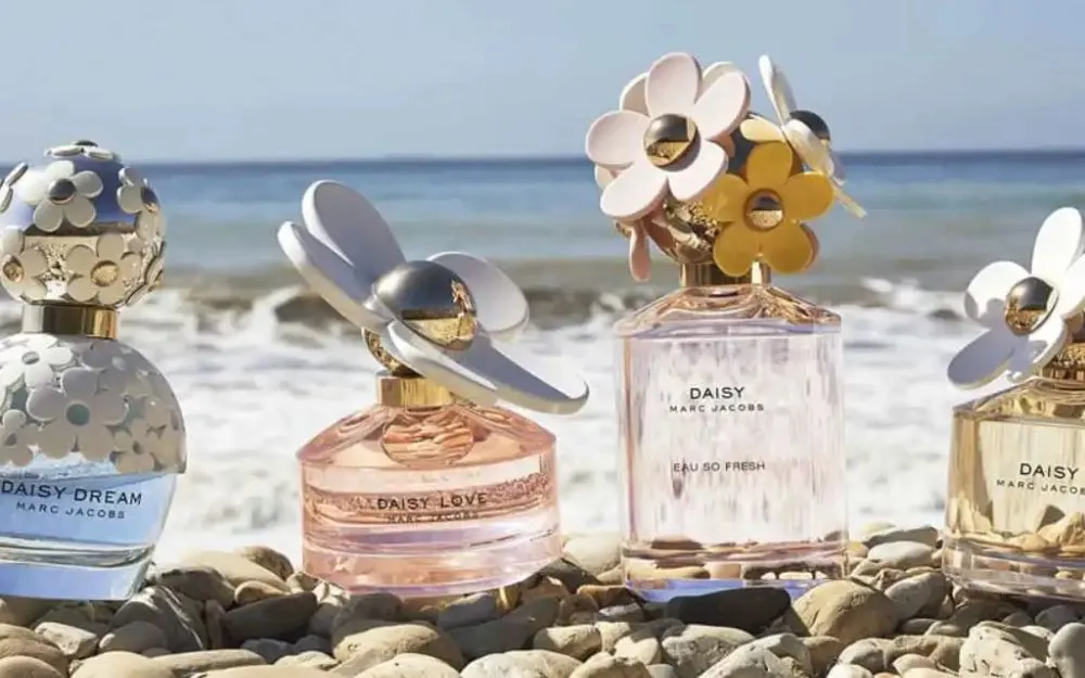 Tổng Quan Về Thương Hiệu Marc Jacobs: Lịch Sử & Đặc Điểm Nổi Bật - 6