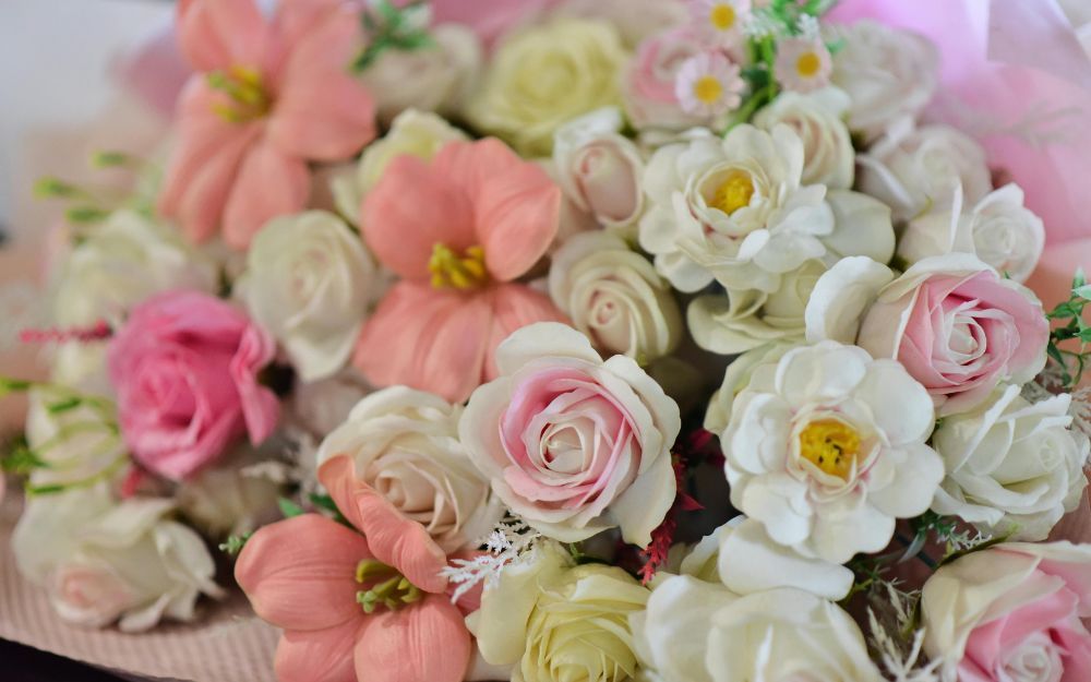 Bạn Gái Dịu Dàng Nên Tặng Gì? Gợi Ý 15 Món Quà Valentine Tinh Tế - 1