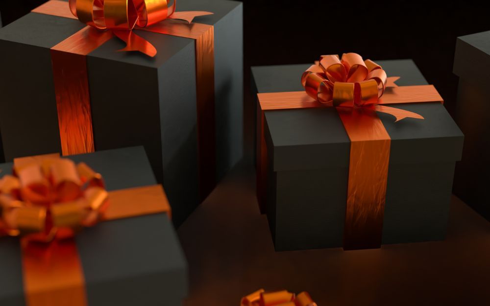 Bạn Gái Khó Tính Nên Tặng Quà Gì? Gợi Ý 10+ Món Quà Tinh Tế - 1