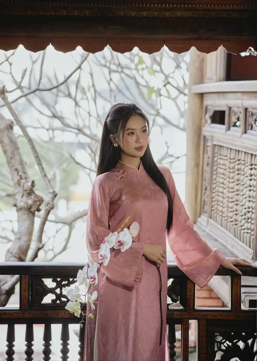 STT đi chùa ý nghĩa, sâu lắng