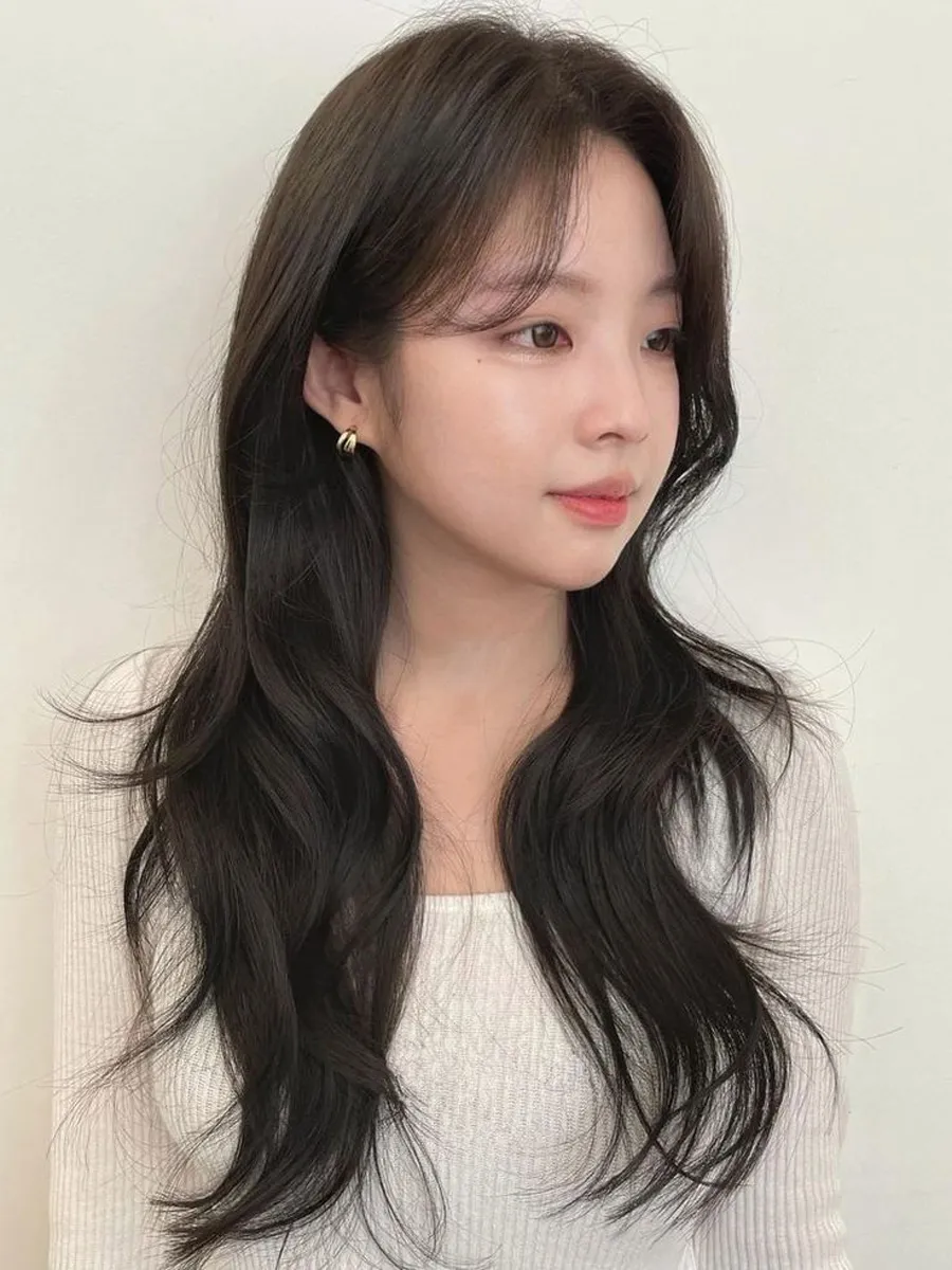 Tóc mái bay uốn sóng lơi 