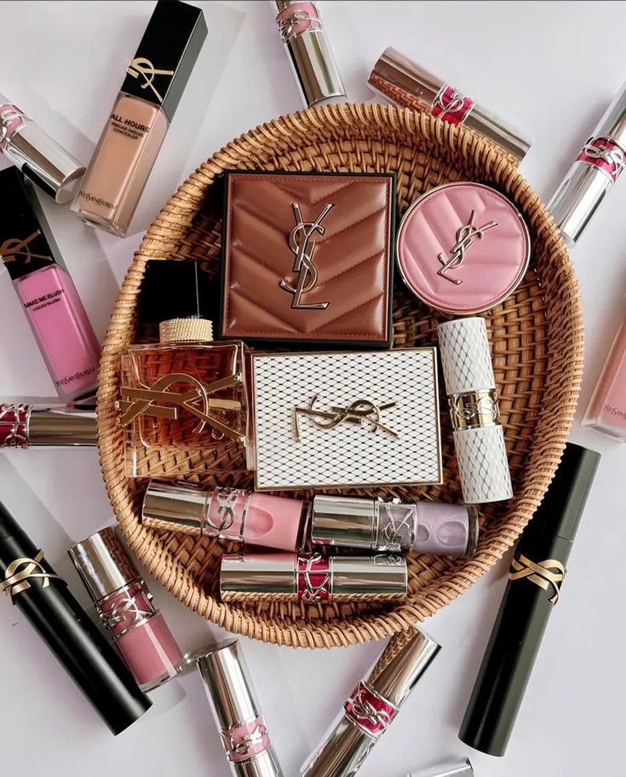 Nên chọn những màu son nào làm quà tặng 8/3?