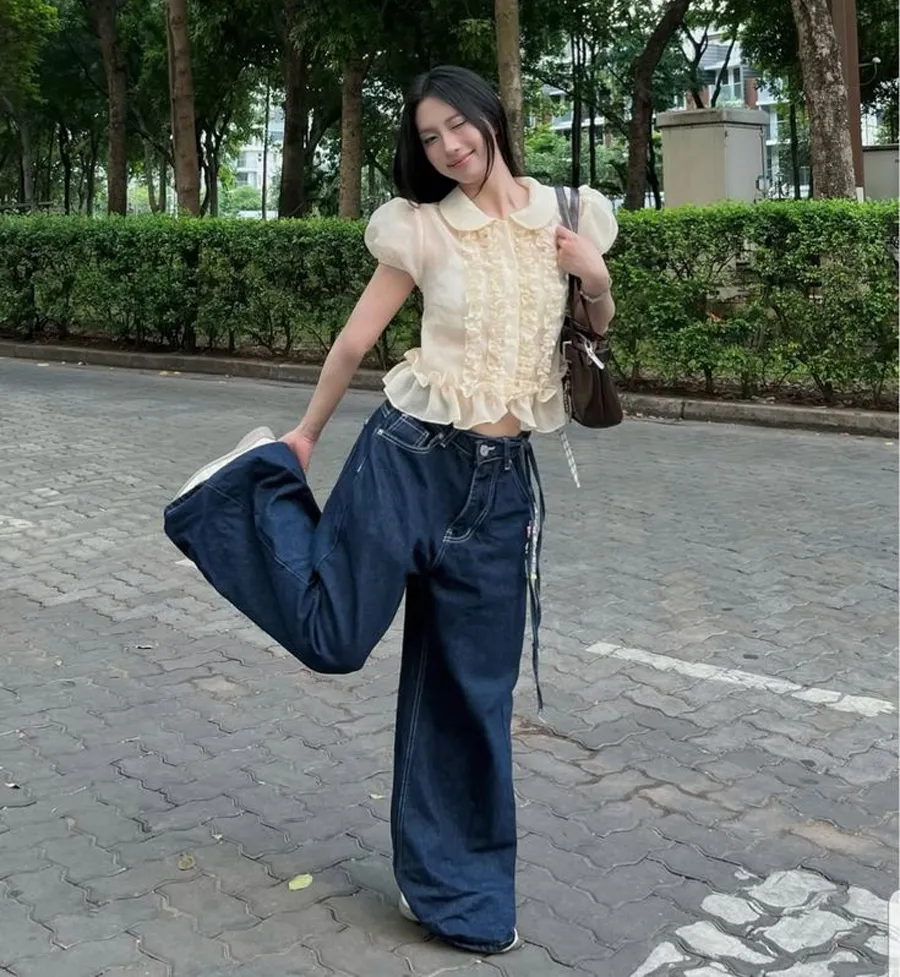 Áo kiểu phối jeans ống đứng