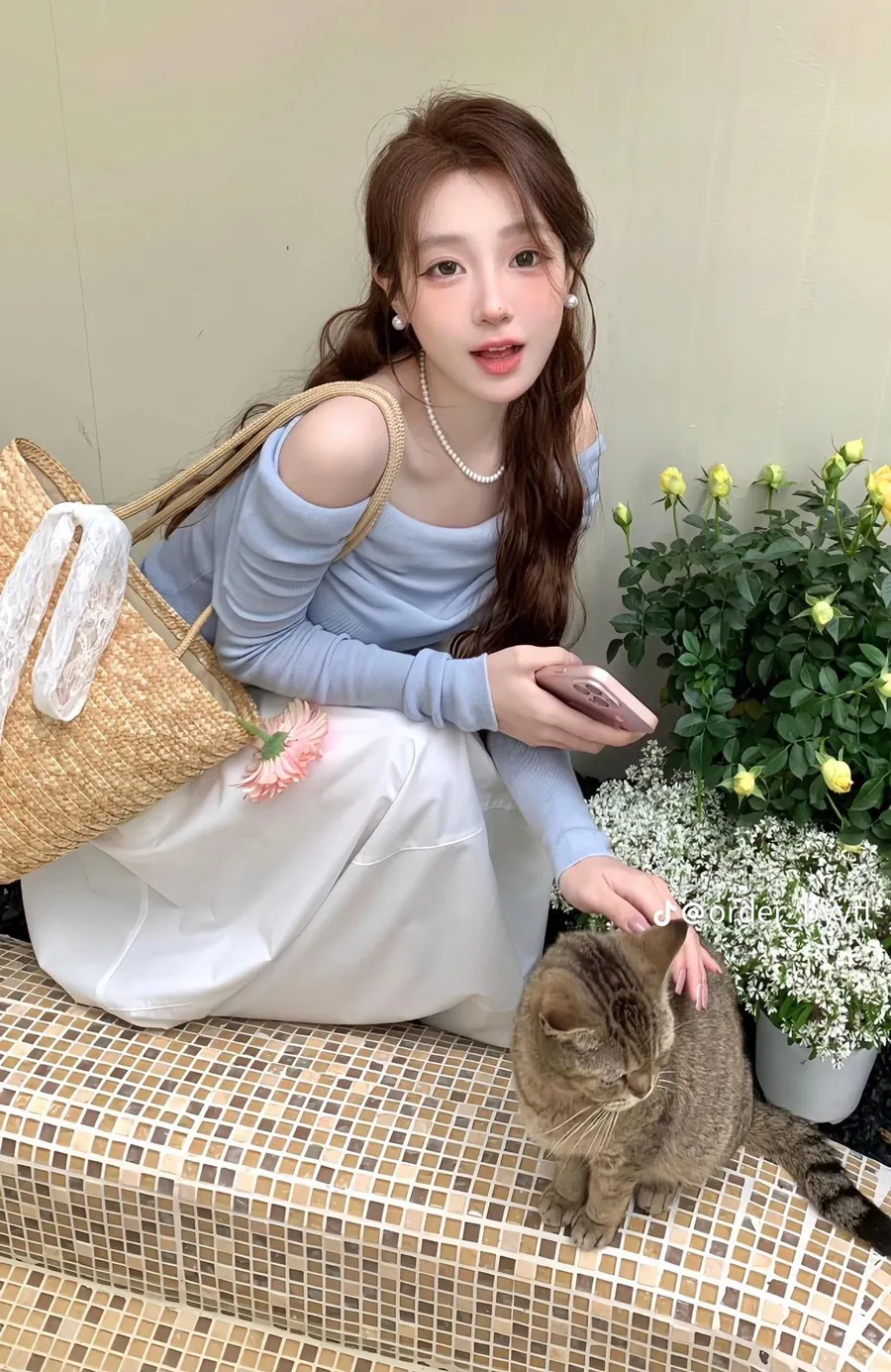 Cách chọn đồ đi chơi 8/3 phù hợp 