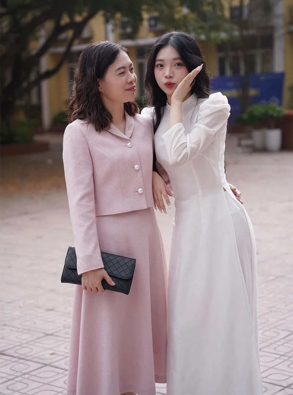 Bố mẹ chụp kỷ yếu cùng con mặc gì? Top outfit đẹp - 2