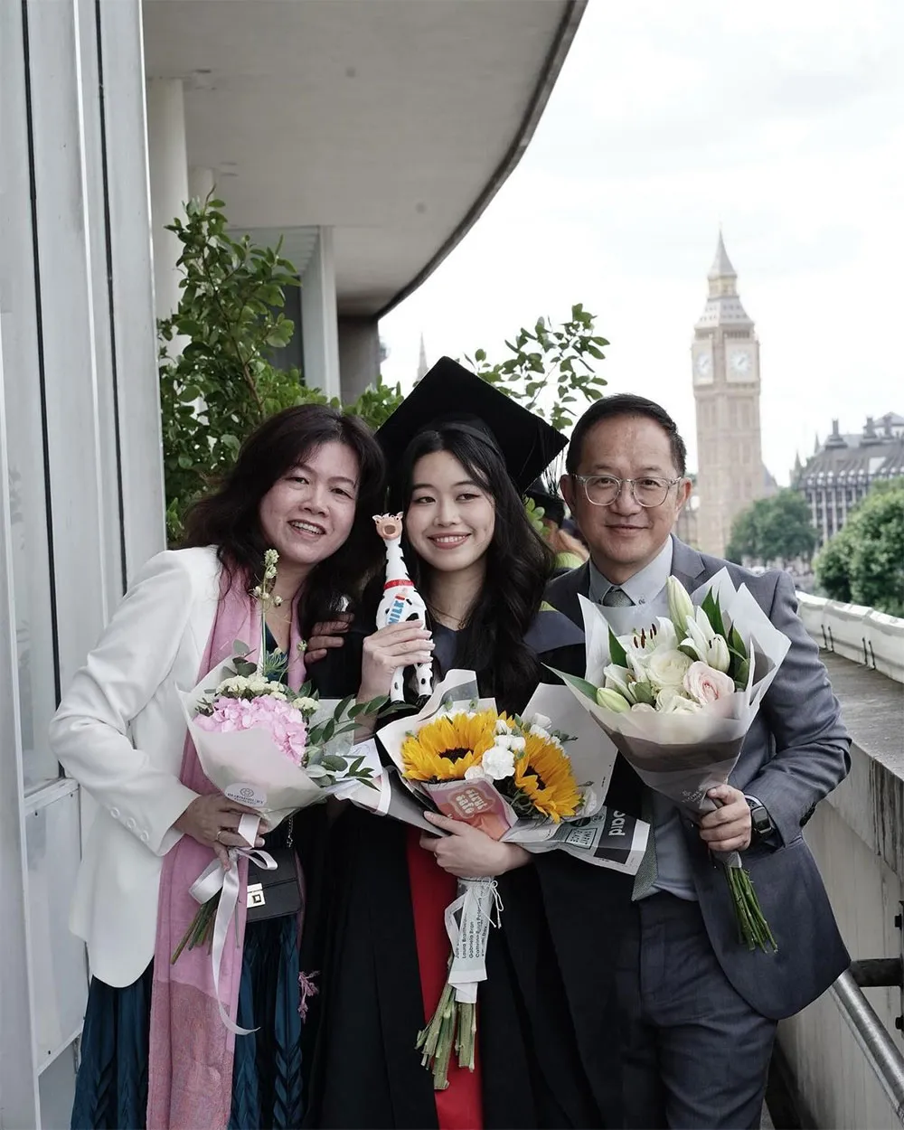 Bố mẹ chụp kỷ yếu cùng con mặc gì? Top outfit đẹp - 5