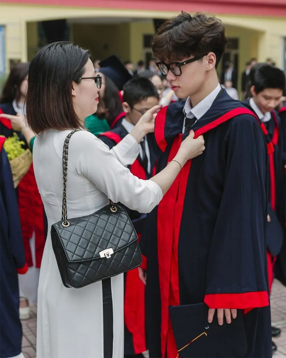 Bố mẹ chụp kỷ yếu cùng con mặc gì? Top outfit đẹp - 17