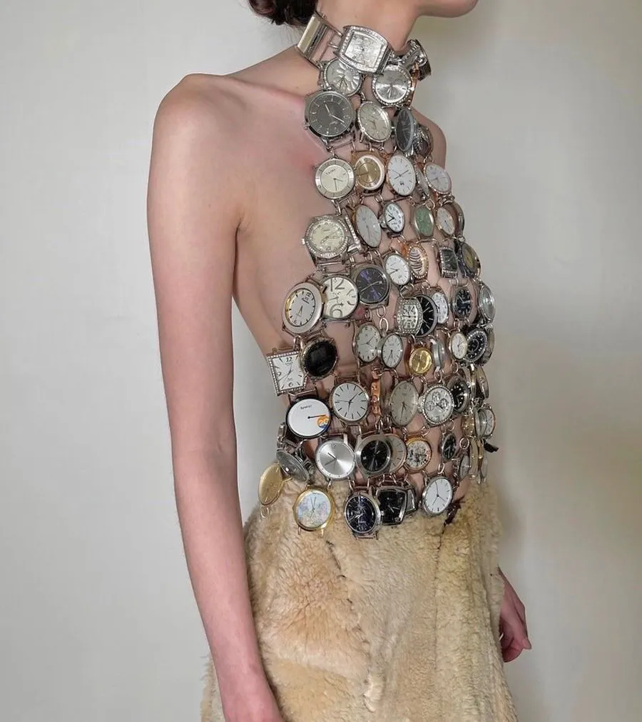 Cách đeo 13 - Mặc như váy