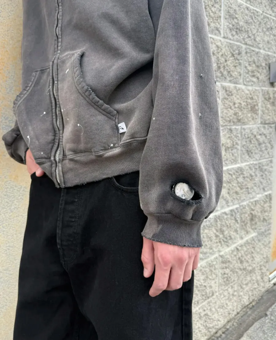 Cách đeo 15 - Áo khoét lỗ cho đồng hồ