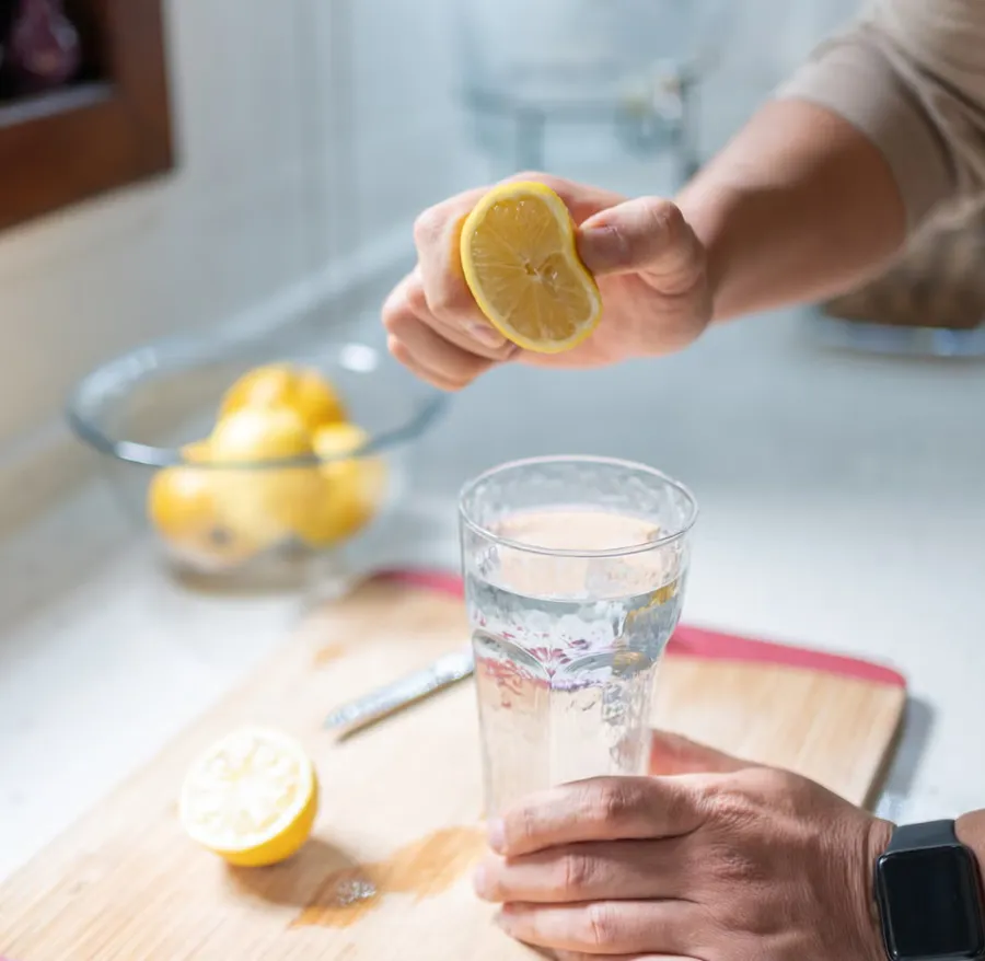 Chanh giúp khử mùi cơ thể